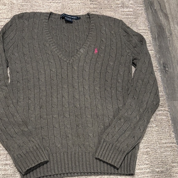 Ralph Lauren gray V-Neck Sweater with Pink Emblem size M - Picture 3 of 8